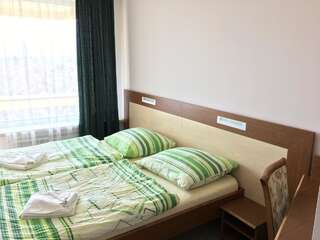 Отель Hotel Gorna Banya София Двухместный номер с 1 кроватью и балконом-1